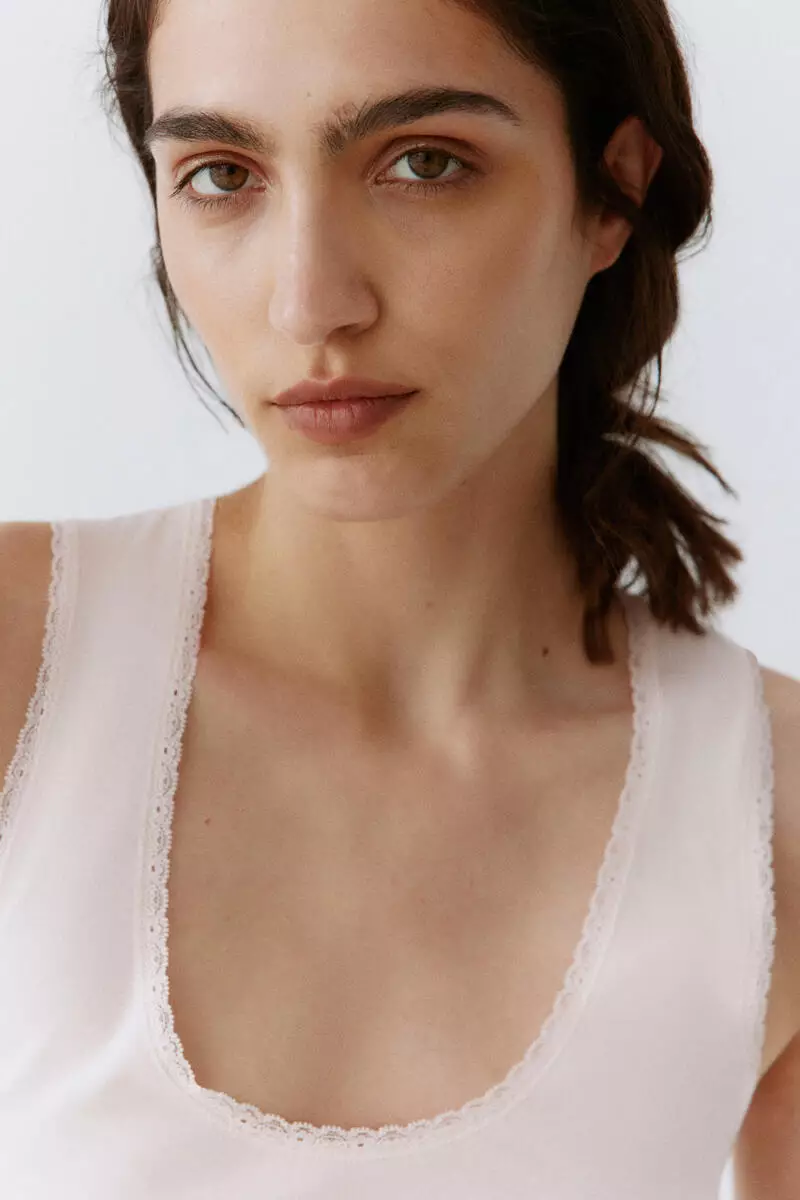 Lace-trimmed vest top