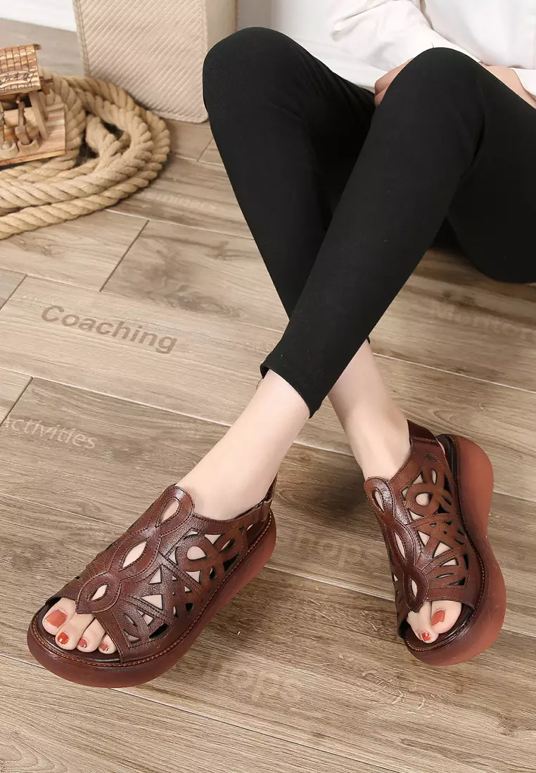 Tyawkiho sandals 2024