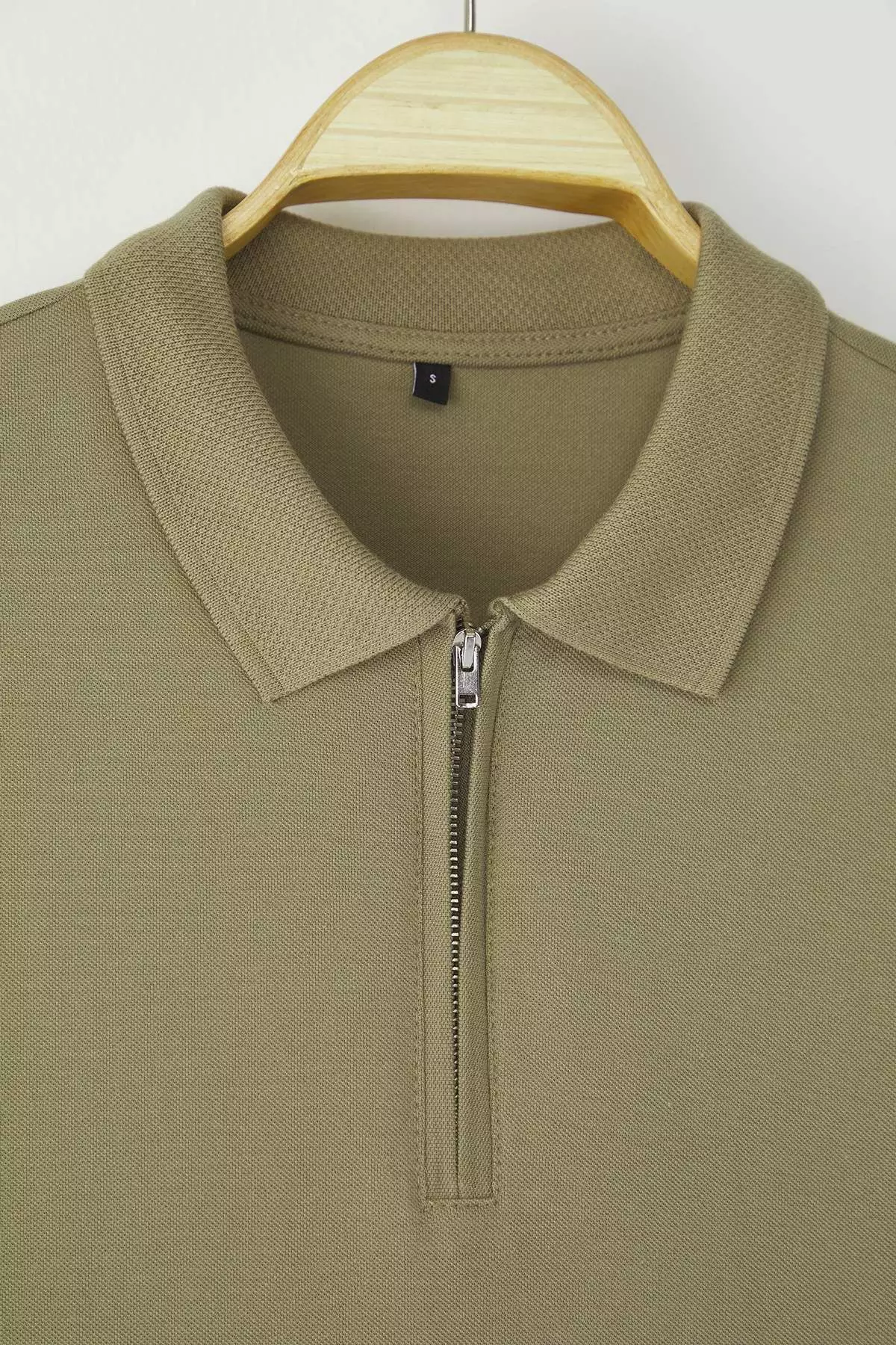Khaki Regular/Normal Cut Zippered 100% Cotton Polo Neck T-Shirt