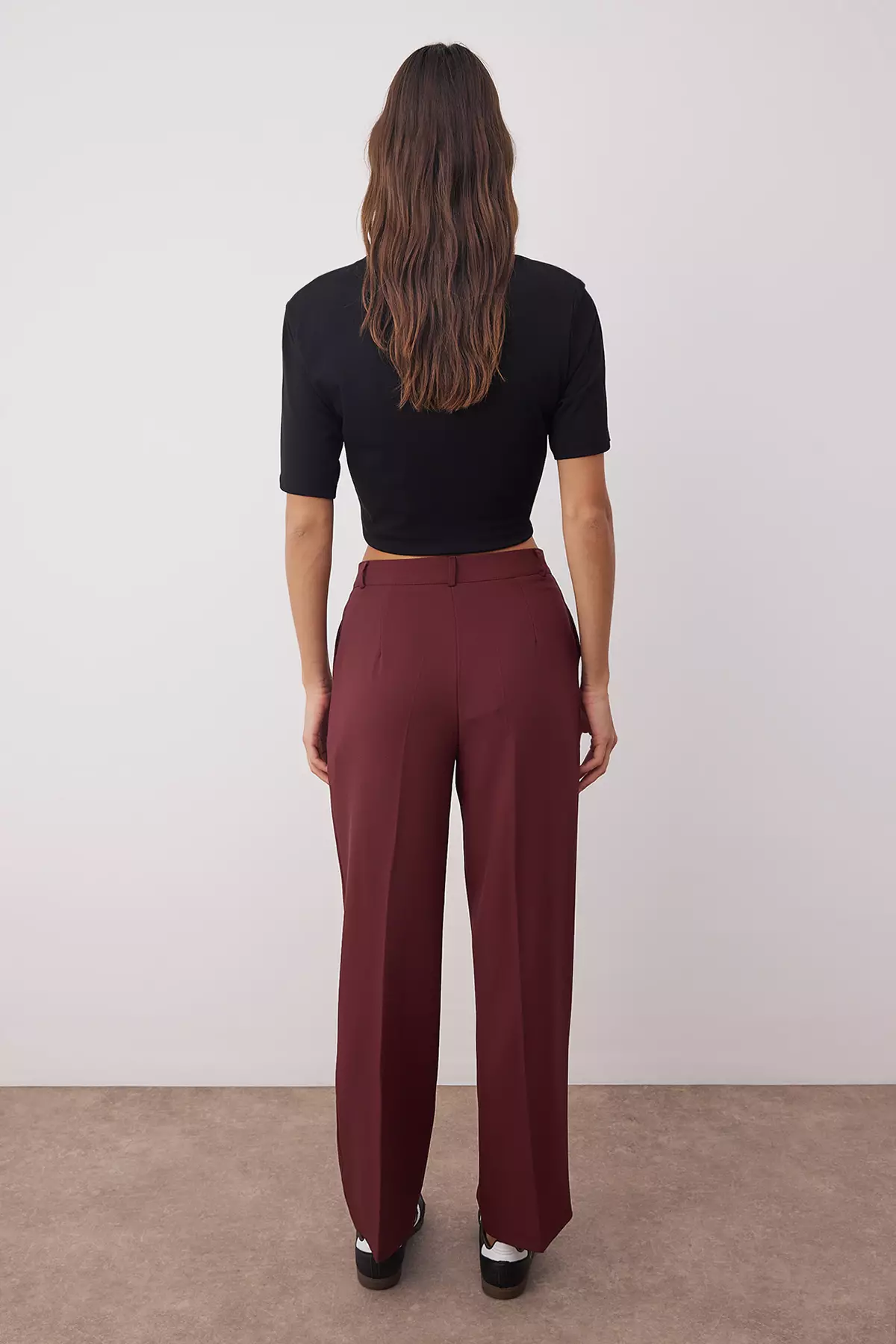 Maroon Limited Edition Straight Cut Pleated Woven Fabric Trousers Twoaw23Pl00401