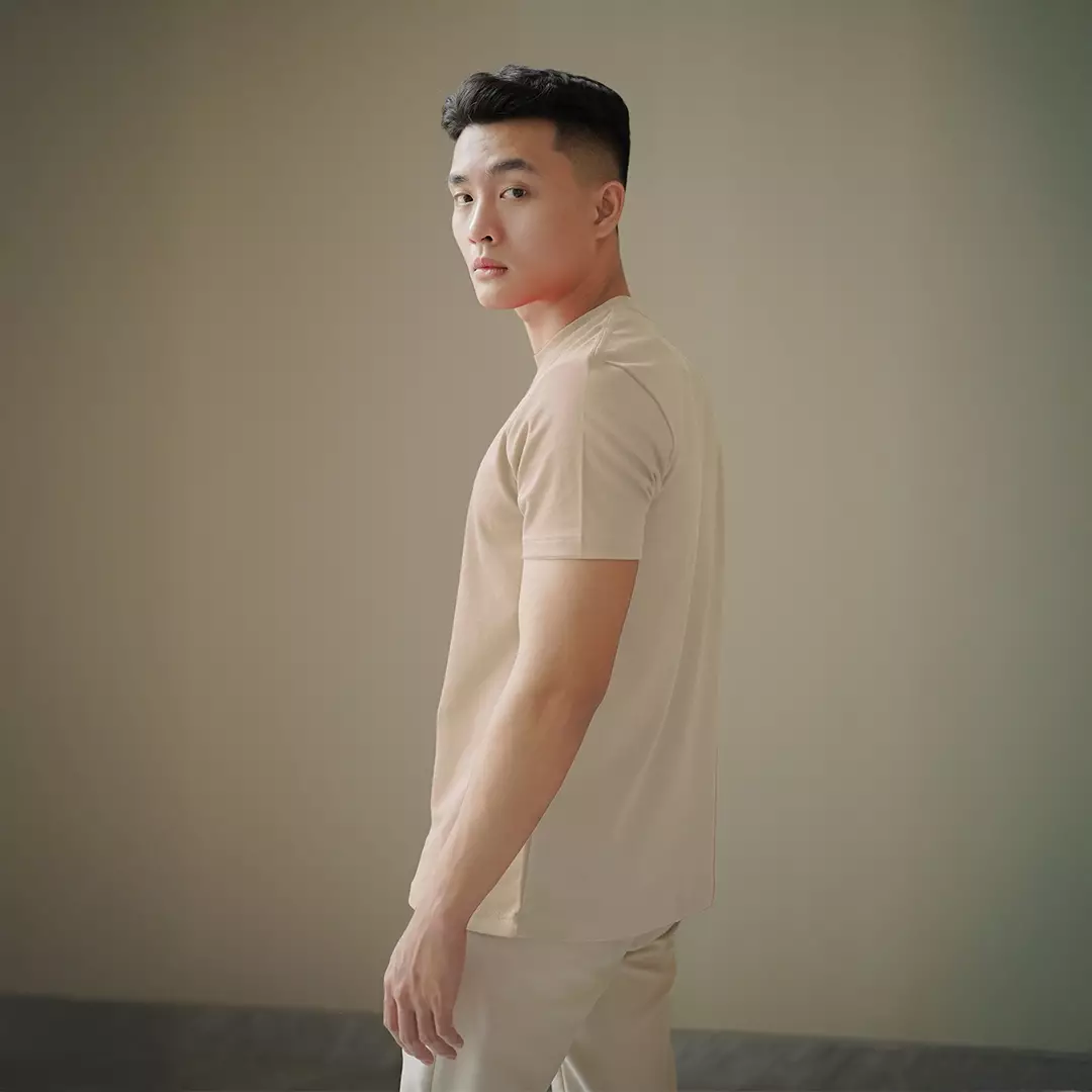 Kale JUNO BEIGE/ Cotton Cloudy / Atasan Kaos Pria / Kaos Basic Pria