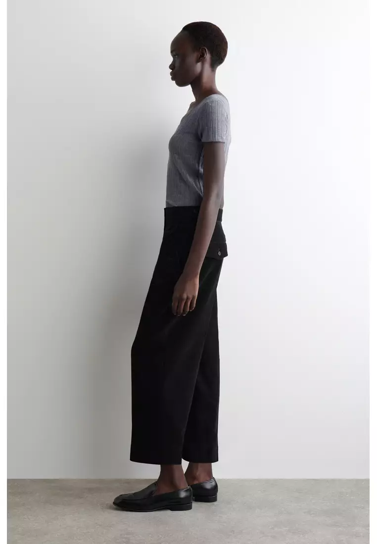 CROPPED CORDUROY TROUSERS