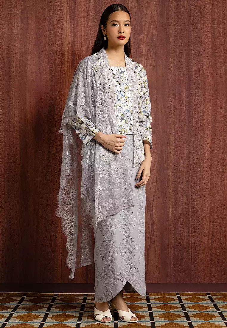 ANNA KEBAYA SET WITH SHAWL