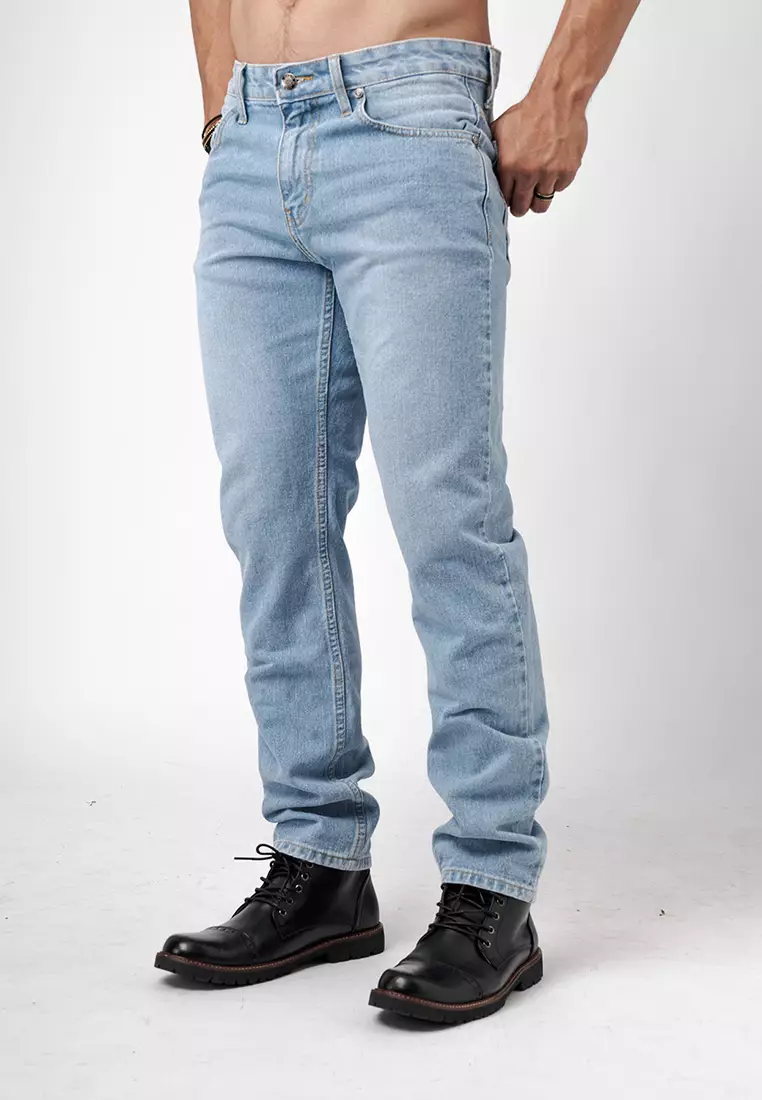 Tapered Fit Jeans Premium Light Blue Wash