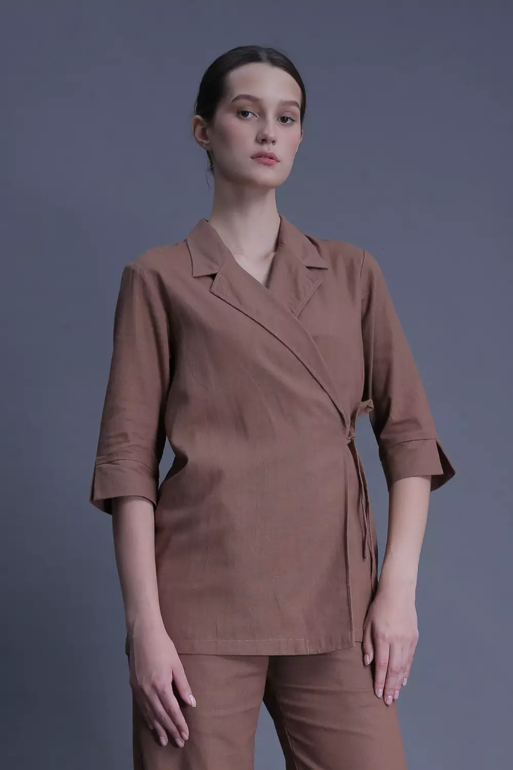 Demure Studio - Essentials Linen Travel - Kimono Blazer Shirt Brown (Only Shirt)