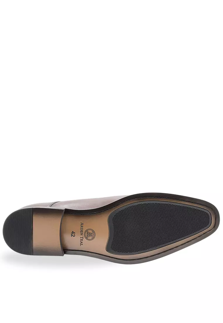 Caleta Straight Cap Walnut Derby