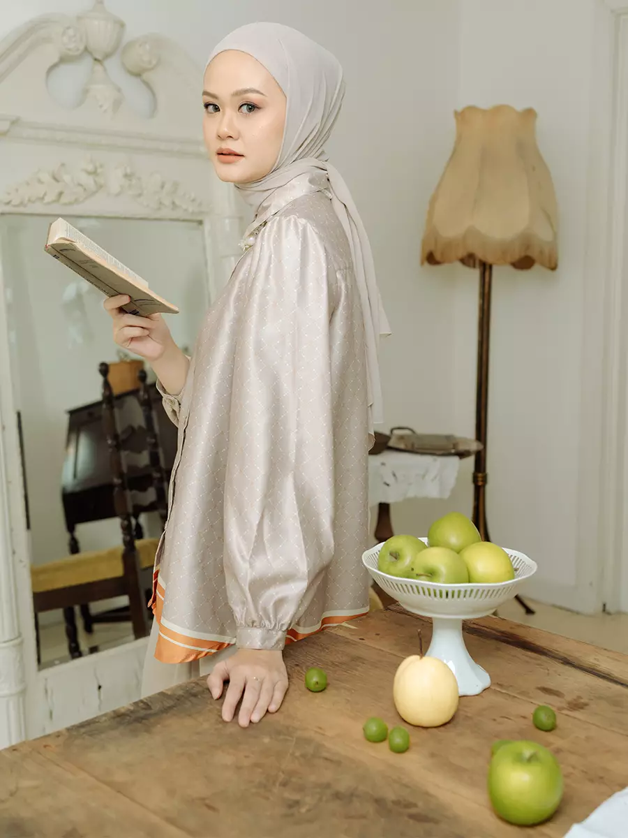 Signature Jenna Blouse