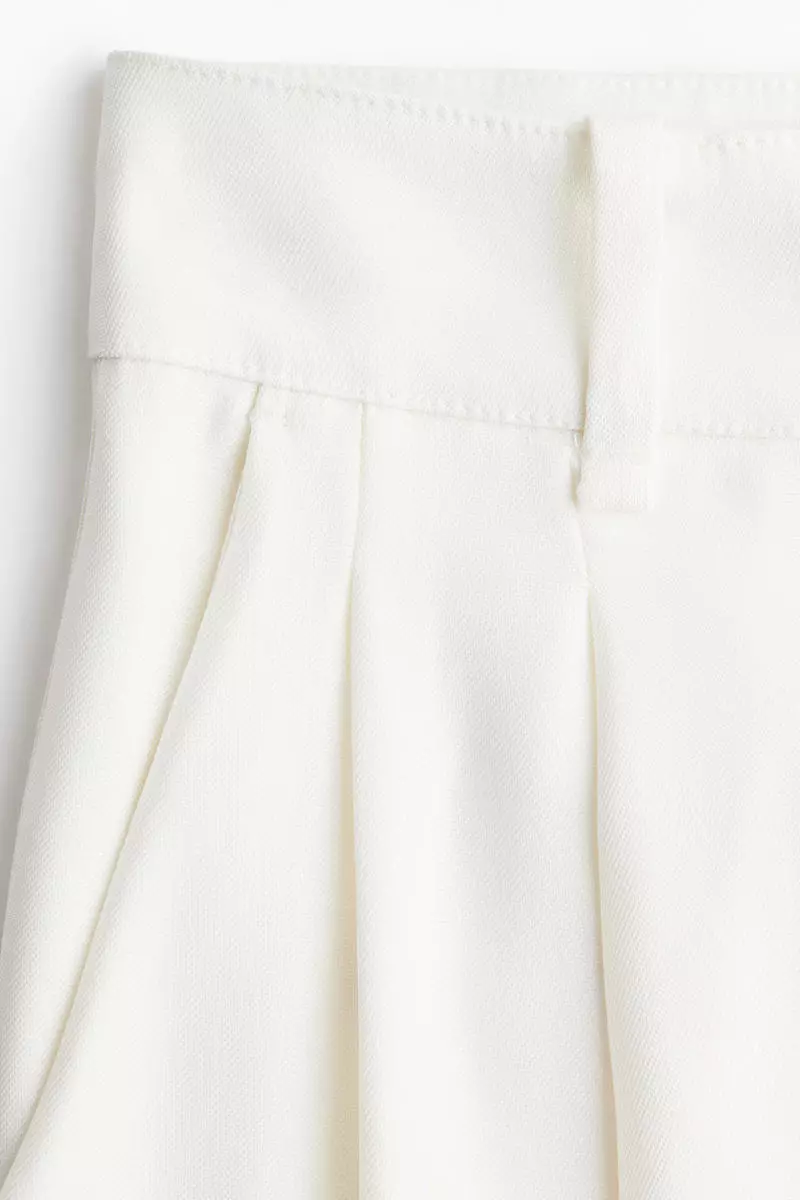 Tailored Bermuda shorts