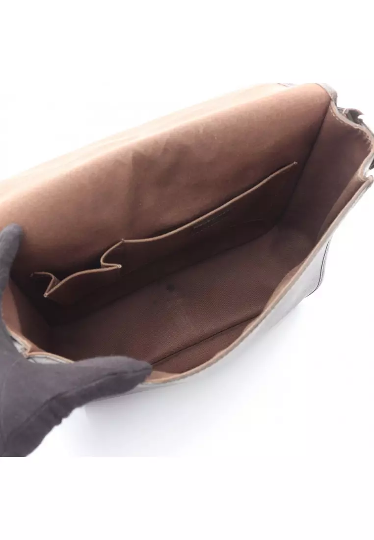 Pre-Loved Louis Vuitton Andrei taiga grizzly bear Shoulder bag leather Dark brown