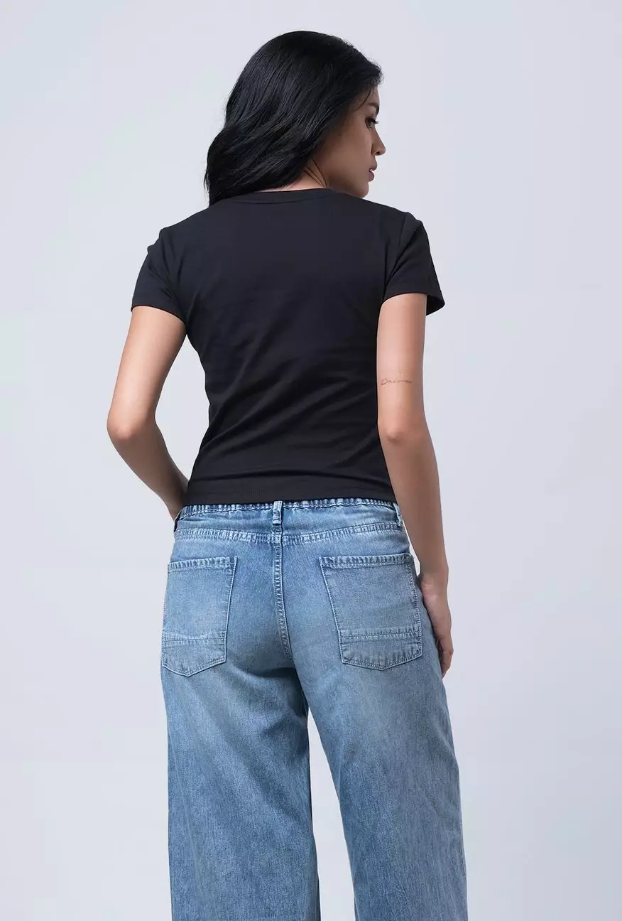 Kaos Wanita Baby Tee Elina Black