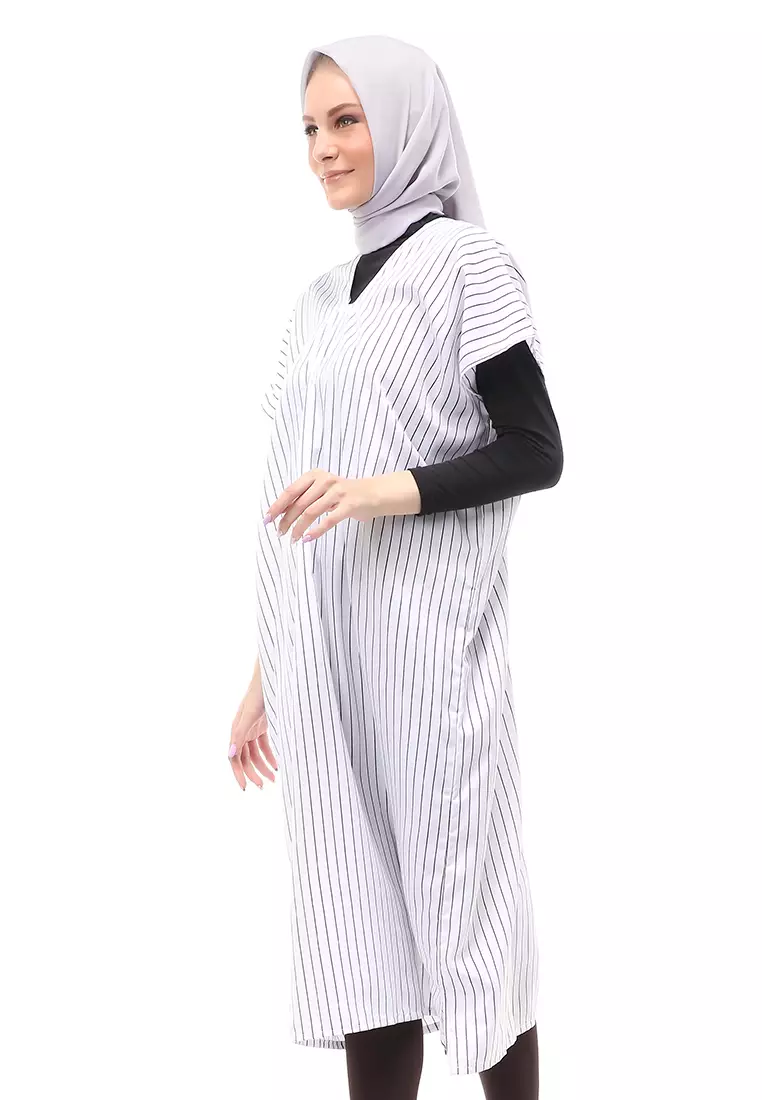 Lolita Long Dress Wanita Kerah V Neck Motif Stripe Free Cuff Regular Fit - White