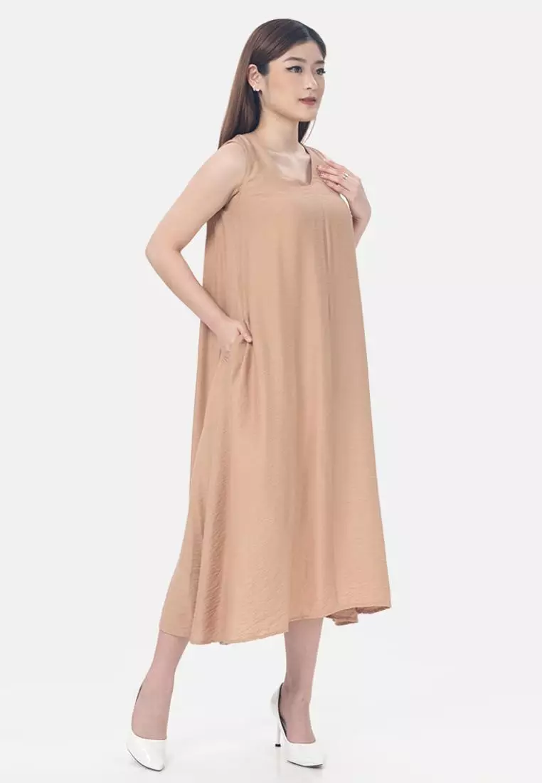 Caroline Midi Dress in Beige