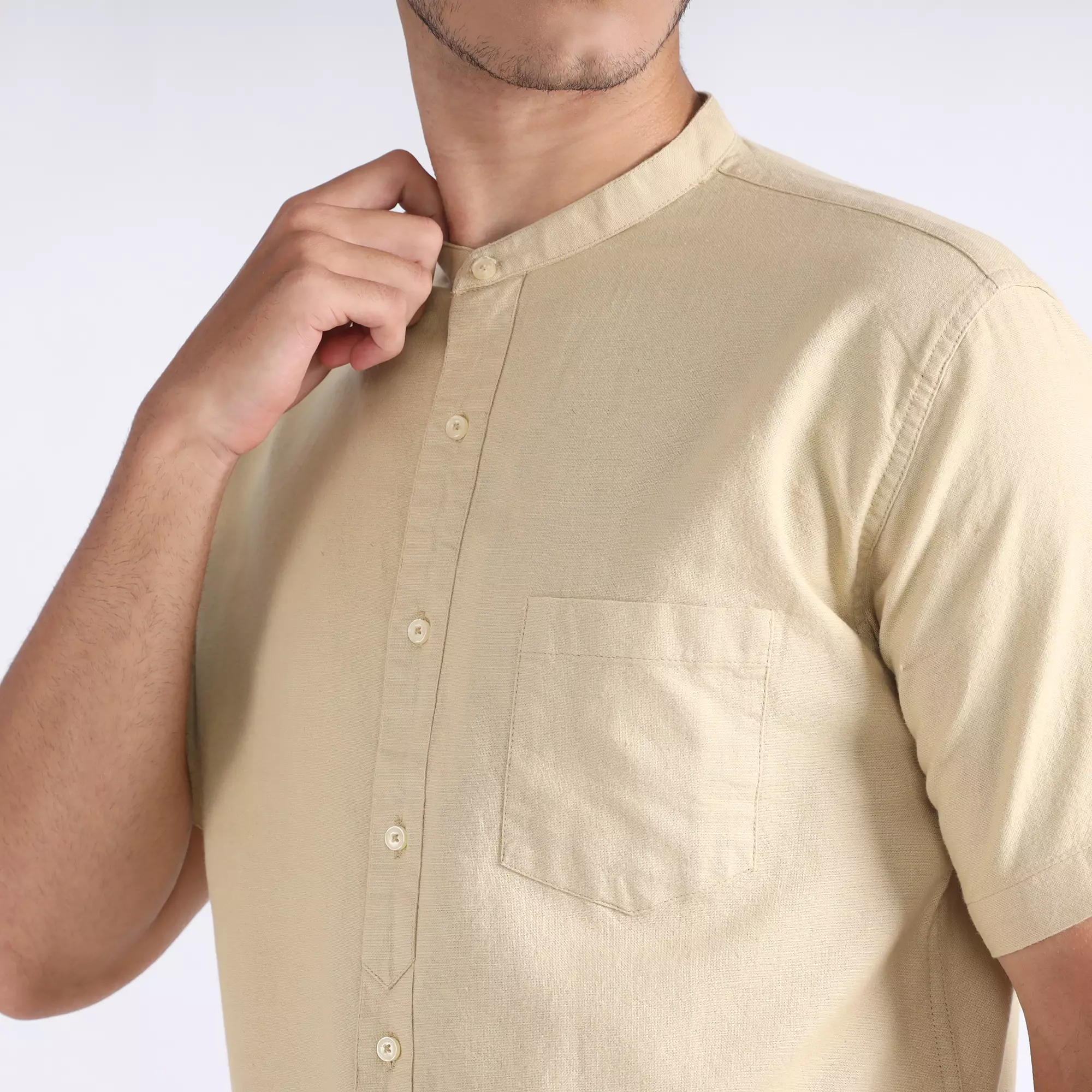 LARUSSO Dawn of Time - Kemeja Koko Collin Rami Lengan Pendek - Khaki