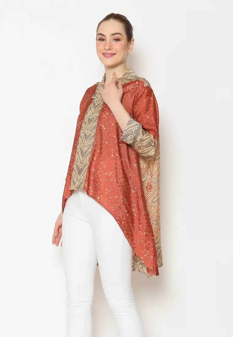 Rinjanie Batik - Blouse Batik Kalong Kerah Terracota - Batik Tuntrum mix Megamendung Modern - Blouse Batik Wanita Kekinian - Atasan Batik Wanita - Batik Kantor - Batik Cap - XSAU - TR