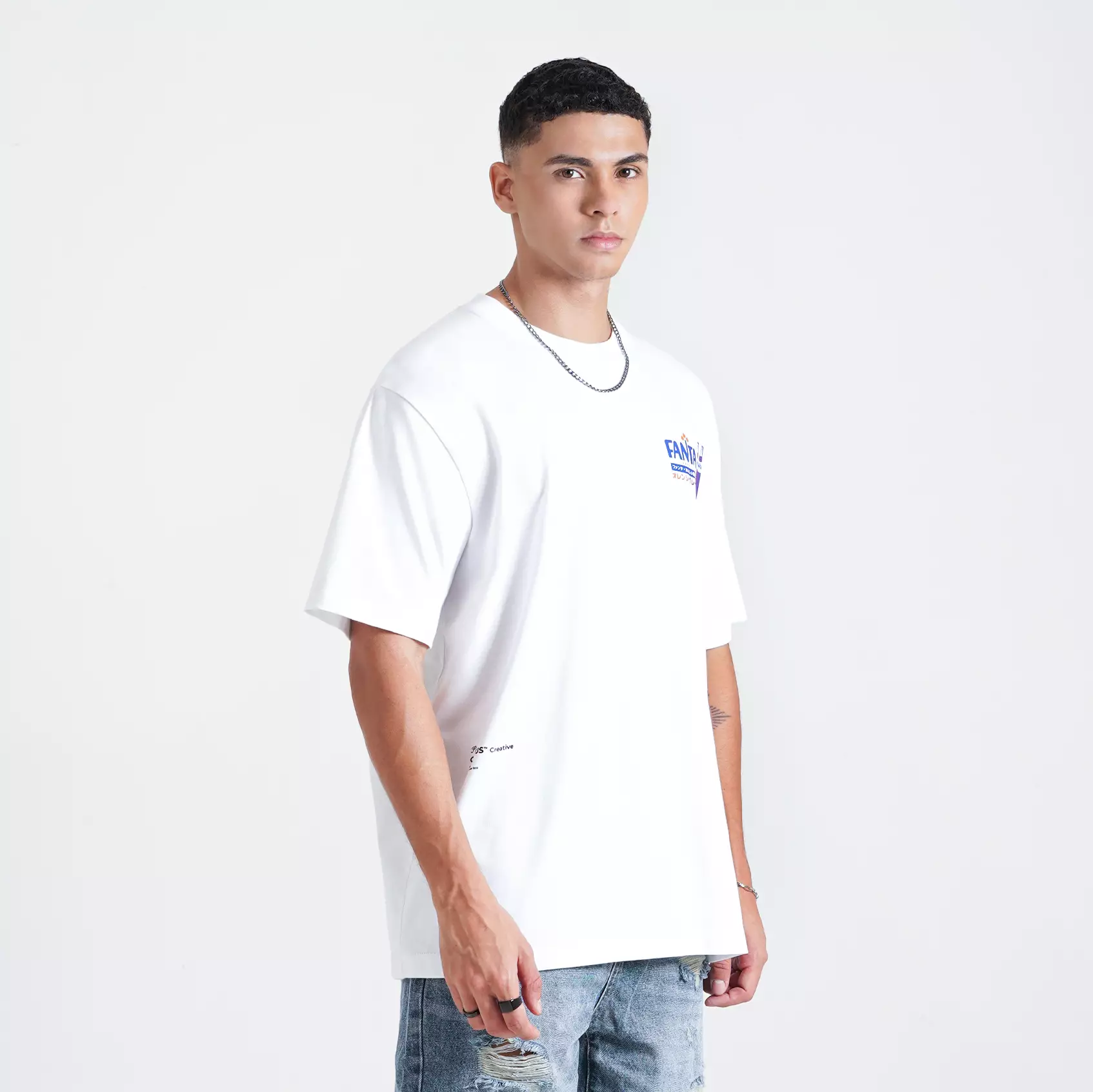 CELCIUS FANTA Fanta Bottle Pour White T-Shirt LIN001425C Putih