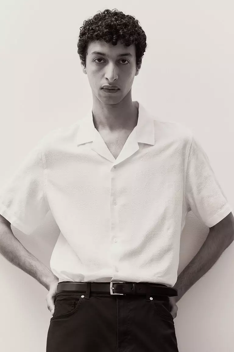 Slim Fit Cotton twill shorts