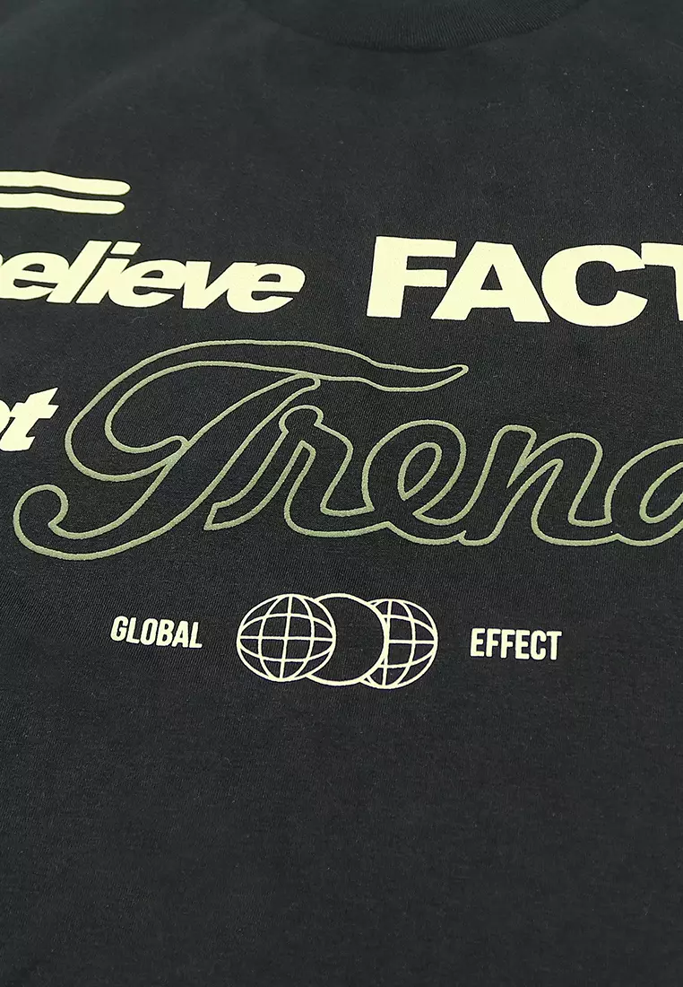 Men's Graphic T-Shirt "Facts Not Trends"