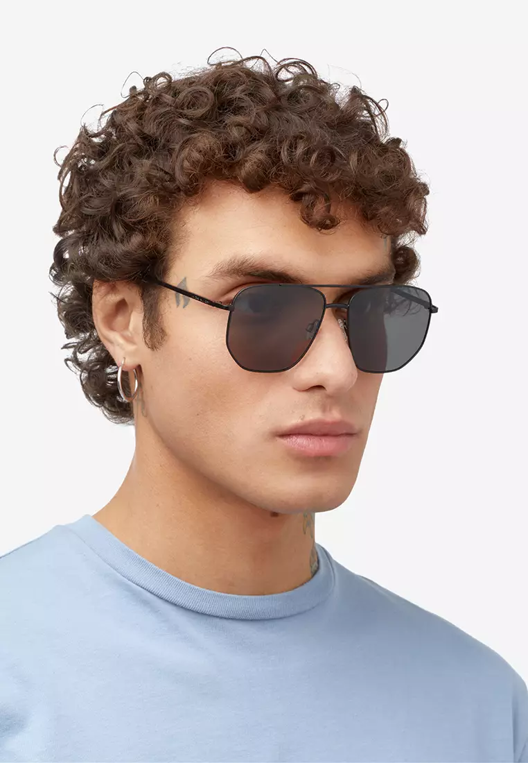 HAWKERS POLARIZED Black Dark CAD Sunglasses for Men and Women, Unisex. UV400 Protection. Official Product designed in Spain