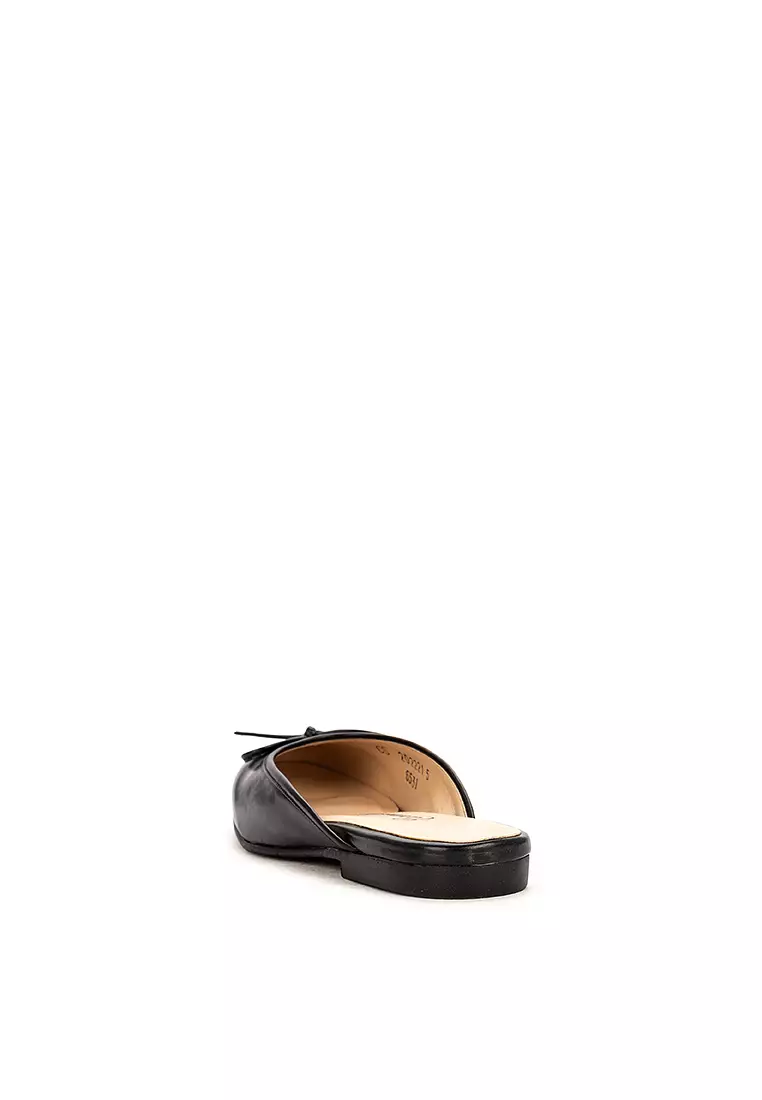 Round Toe Flat Mules