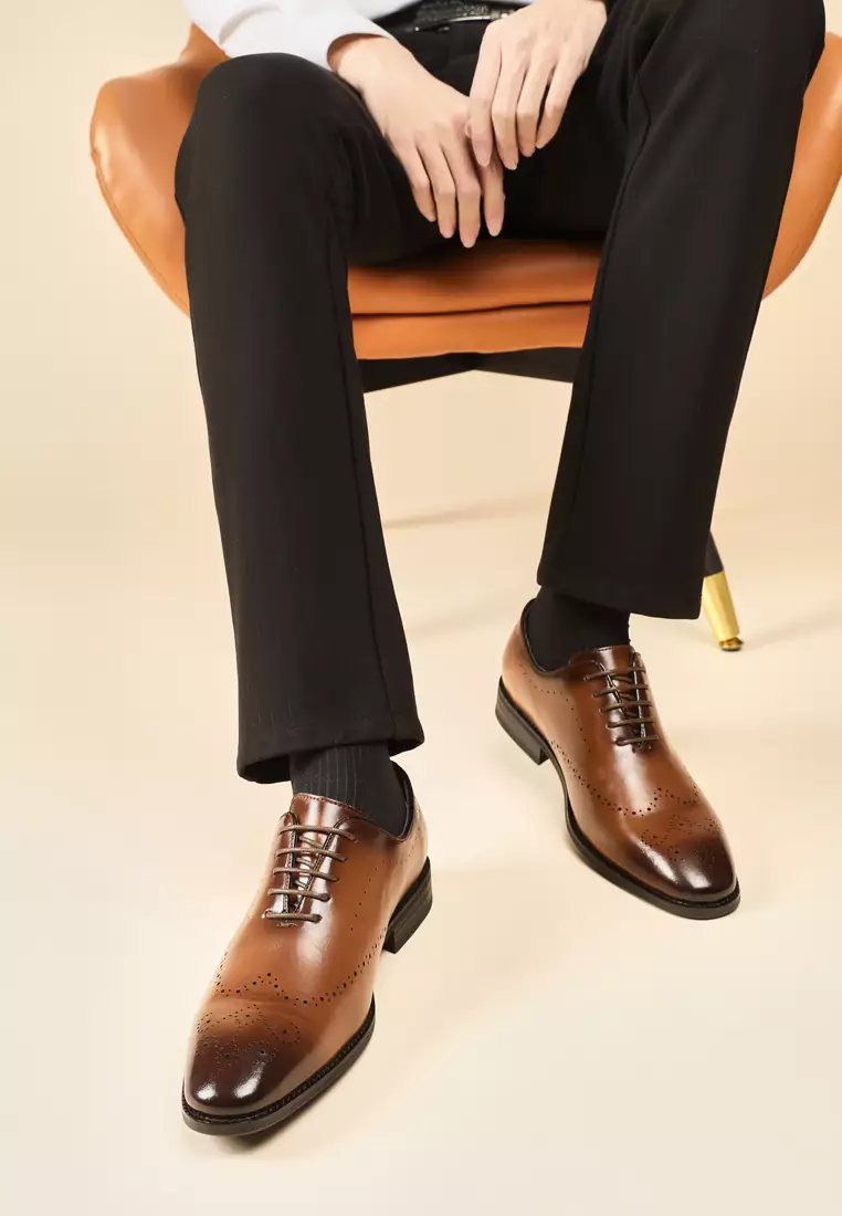Buy Twenty Eight Shoes Brogue Leather Oxford KB18299-10B 2026