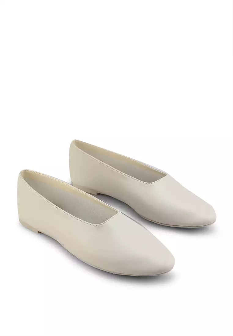 Plain best sale ballet flats