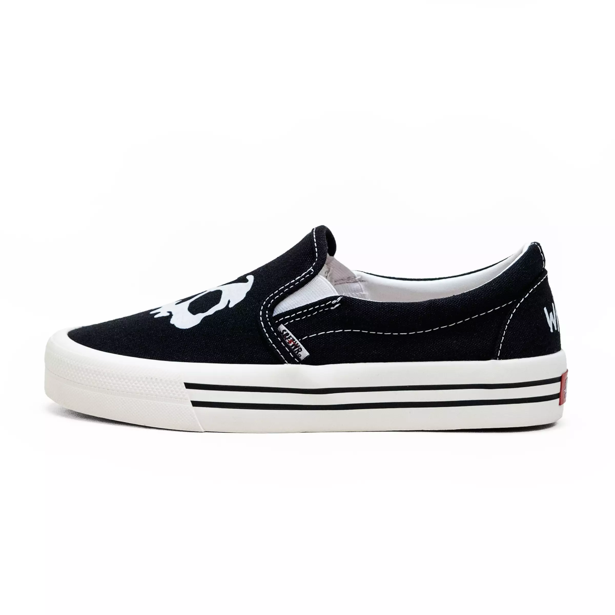 SABA Slip On Skull Black White - Sepatu Sneakers Casual Pria Wanita