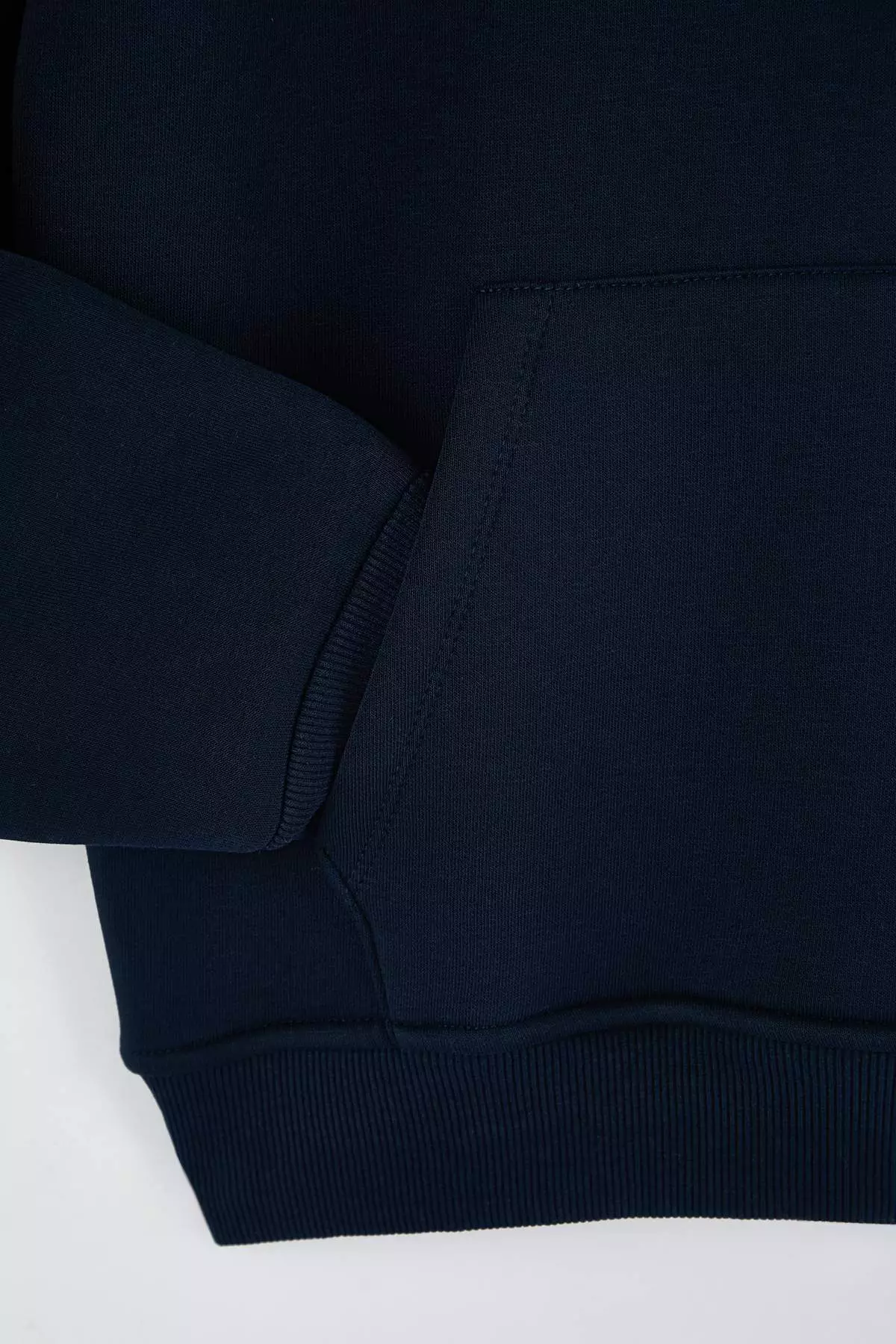 Navy Blue Oversize/ Wide Cut Applique Embroidered Sweatshirt Tmnaw26Sw00056