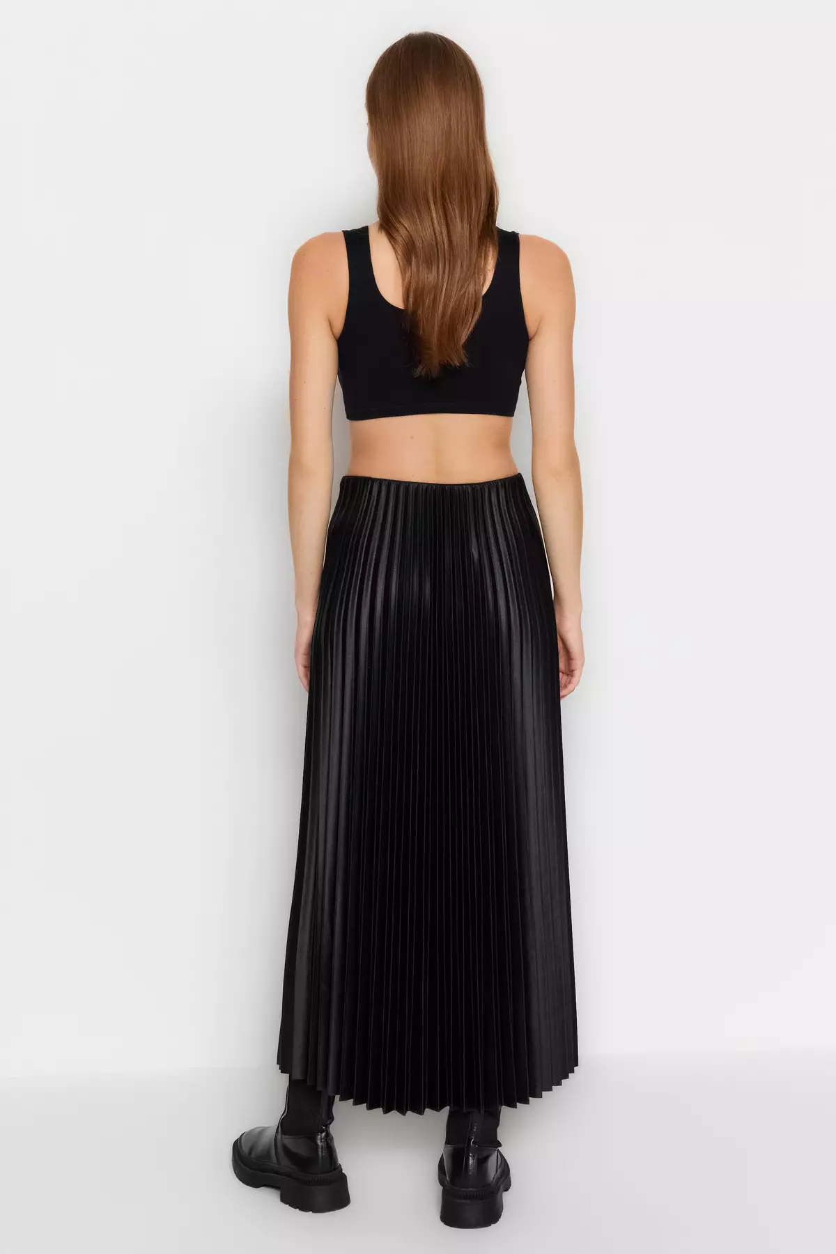 Pleated Maxi Knitted Skirt