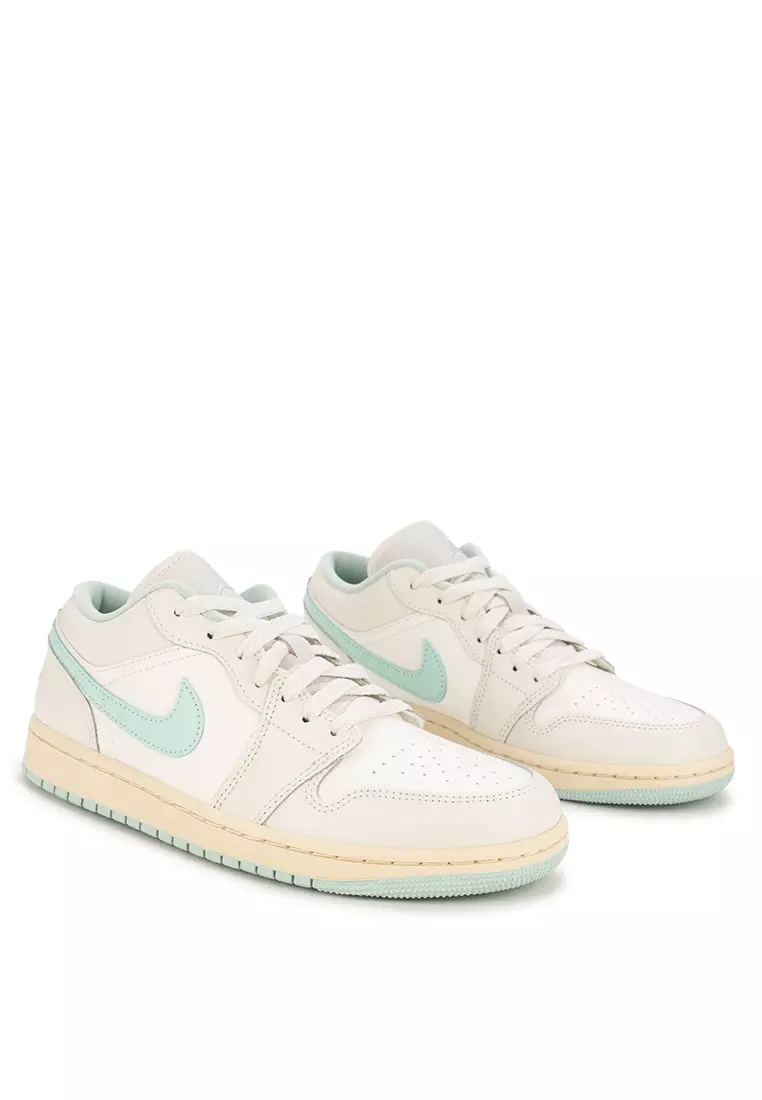 Air Jordan 1 Low Shoes