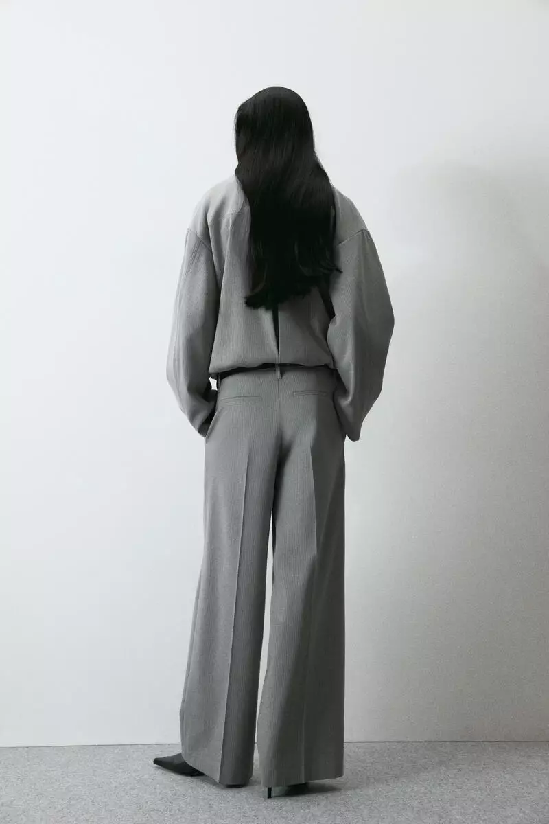 Wide tailored trousers