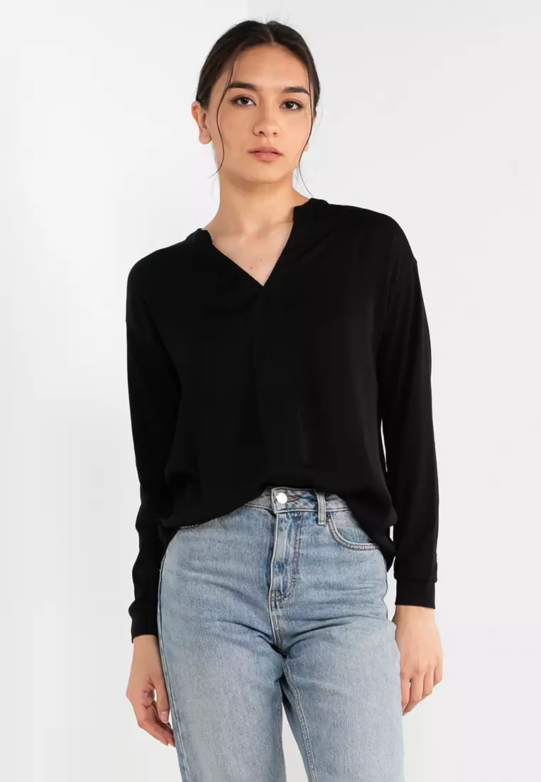 Long Sleeves V-Neck Top