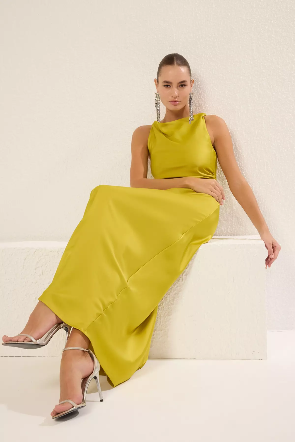 Oil Green Fitted Satin Woven Maxi Evening Prom Dress TPRSS25AE00066