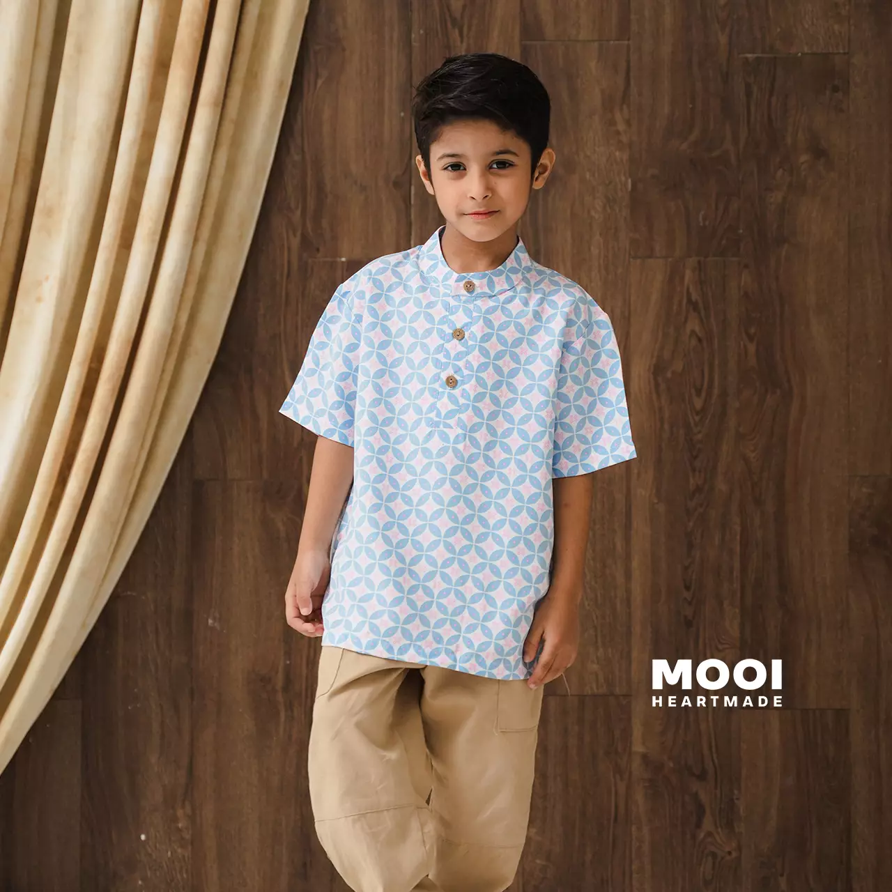 Mooi Atasan Batik Kemeja Anak Laki-Laki Kanaka Batik Shirt - Red Ruby