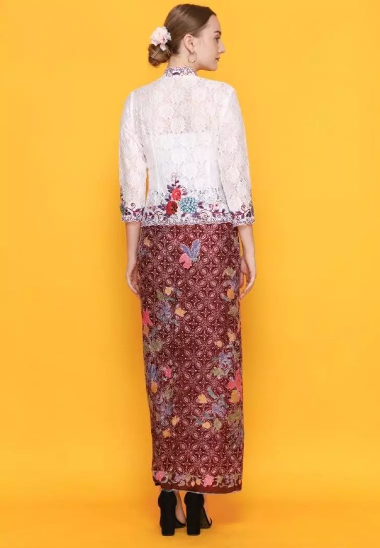 Kebaya Brokat Embroidery 3D