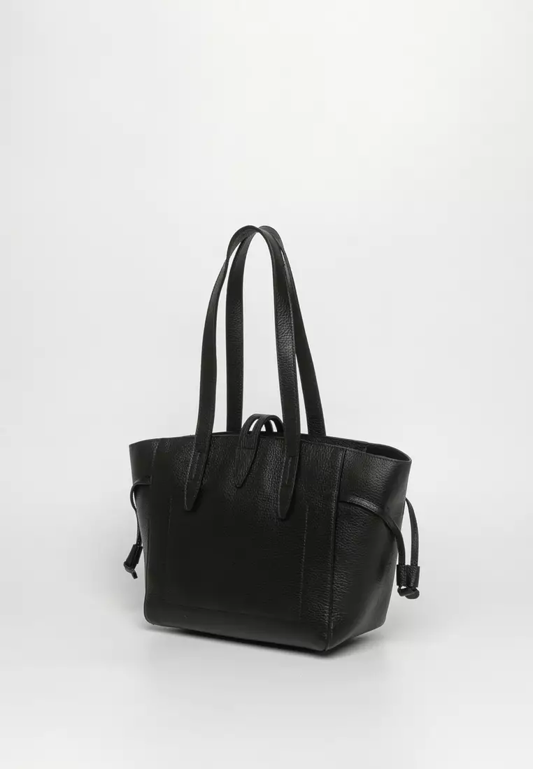 Furla black hot sale leather handbag