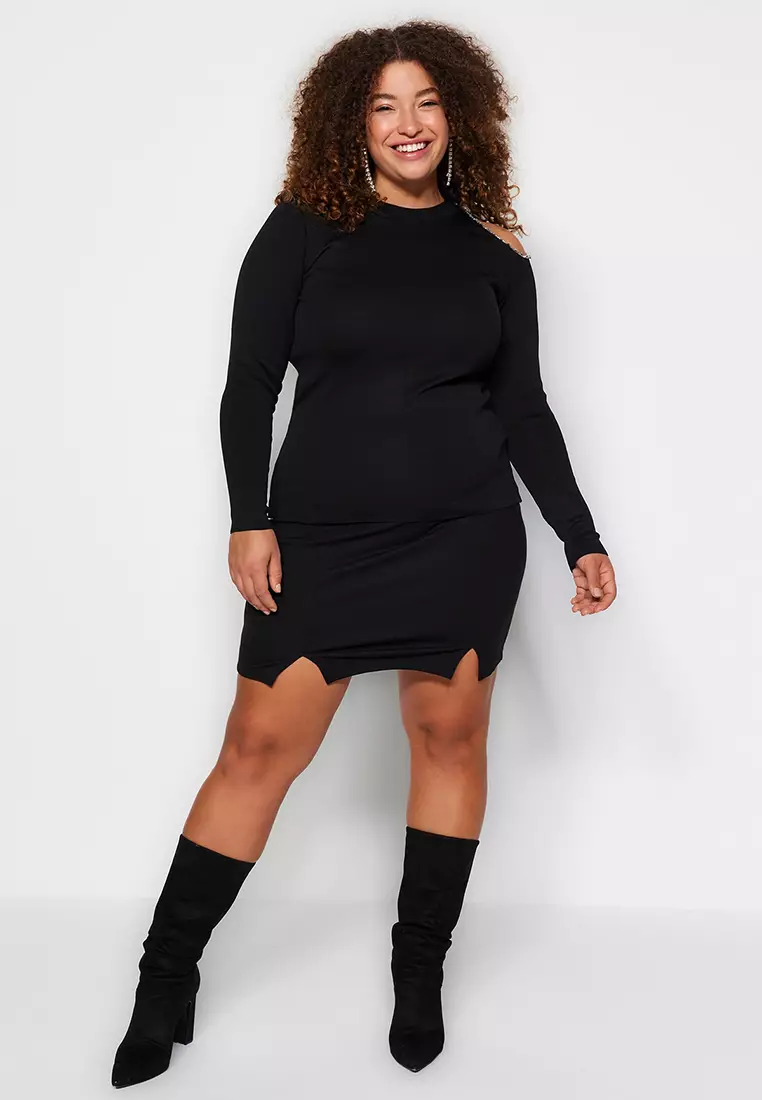 Plus Size Shoulder Detail Knit Top