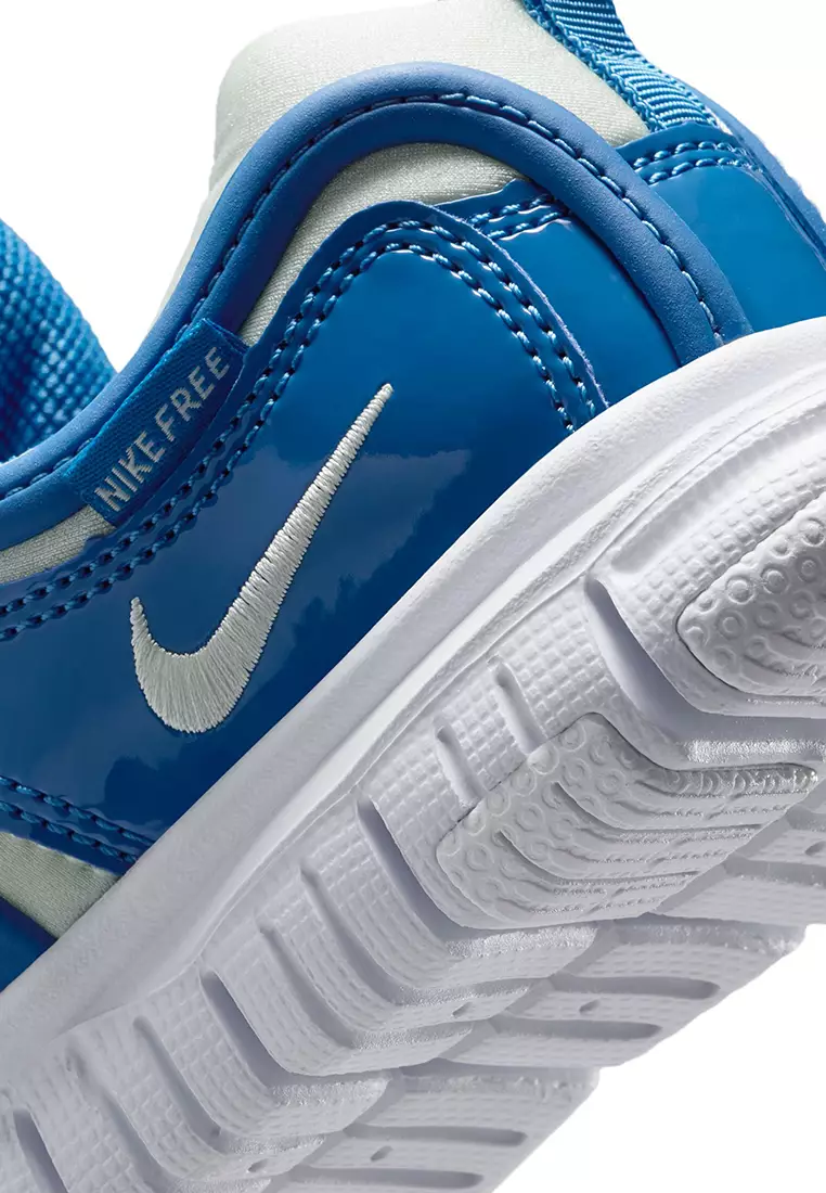 Dynamo Free Sneakers