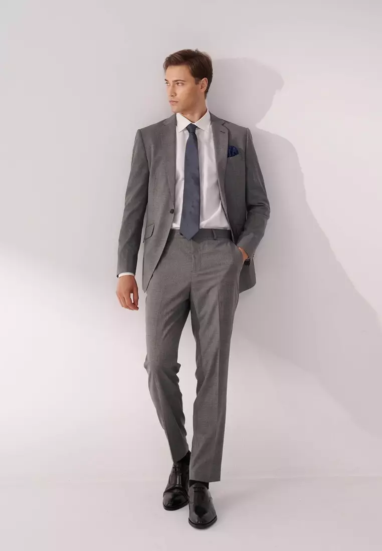 鐵灰色修身西裝外套