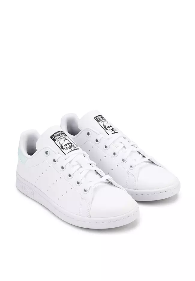 Zalora store stan smith