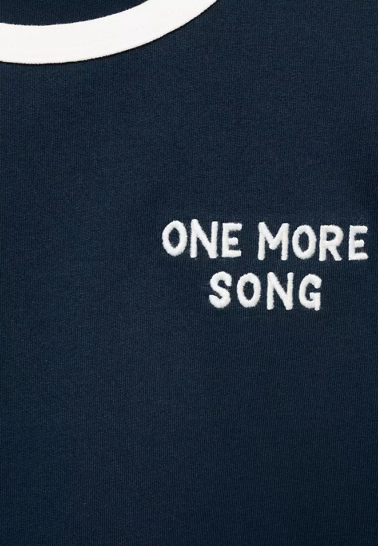 T-Shirt With Embroidered Contrasting Collar