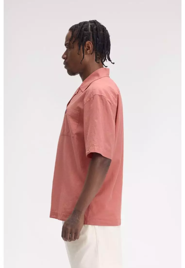 Fred Perry M7762 Lightweight Texture Revere Collar Short Sleeve Shirt (Putty Pink)