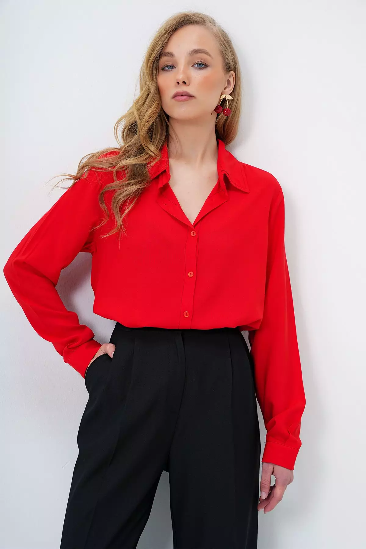 Women's Red Basic Viscon Woven Shirt Alc-X5442