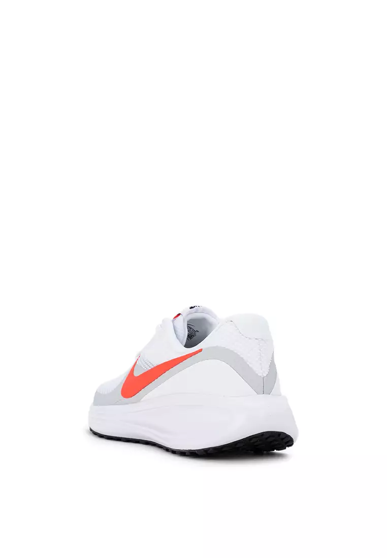 Nike Revolution 8