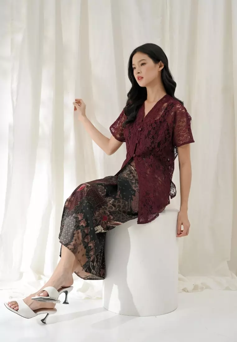Arum kebaya blouse