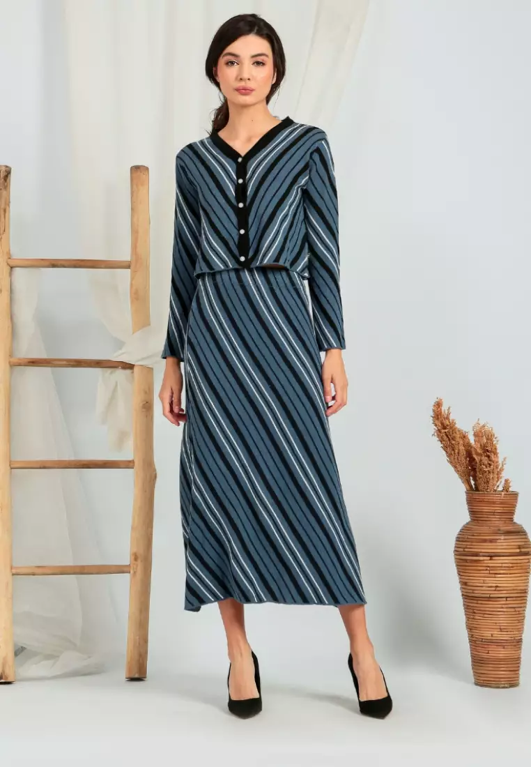 Agnela set Blouse and Skirt in Blue