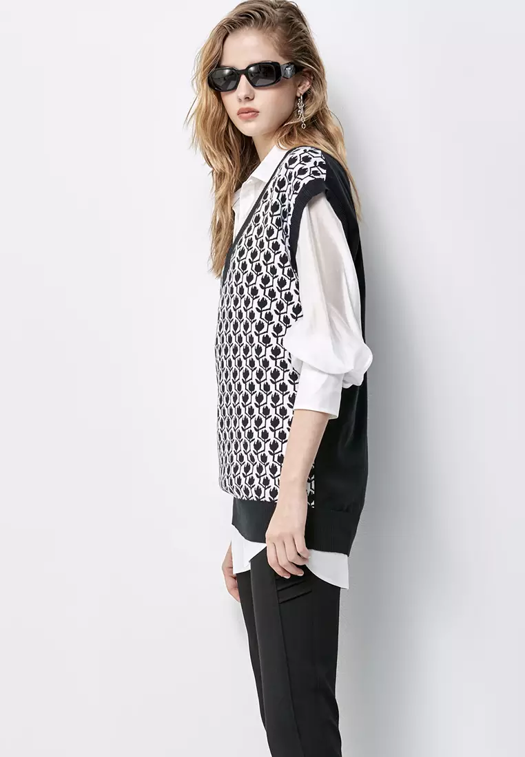 V-Neck Floral Print Knit Vest