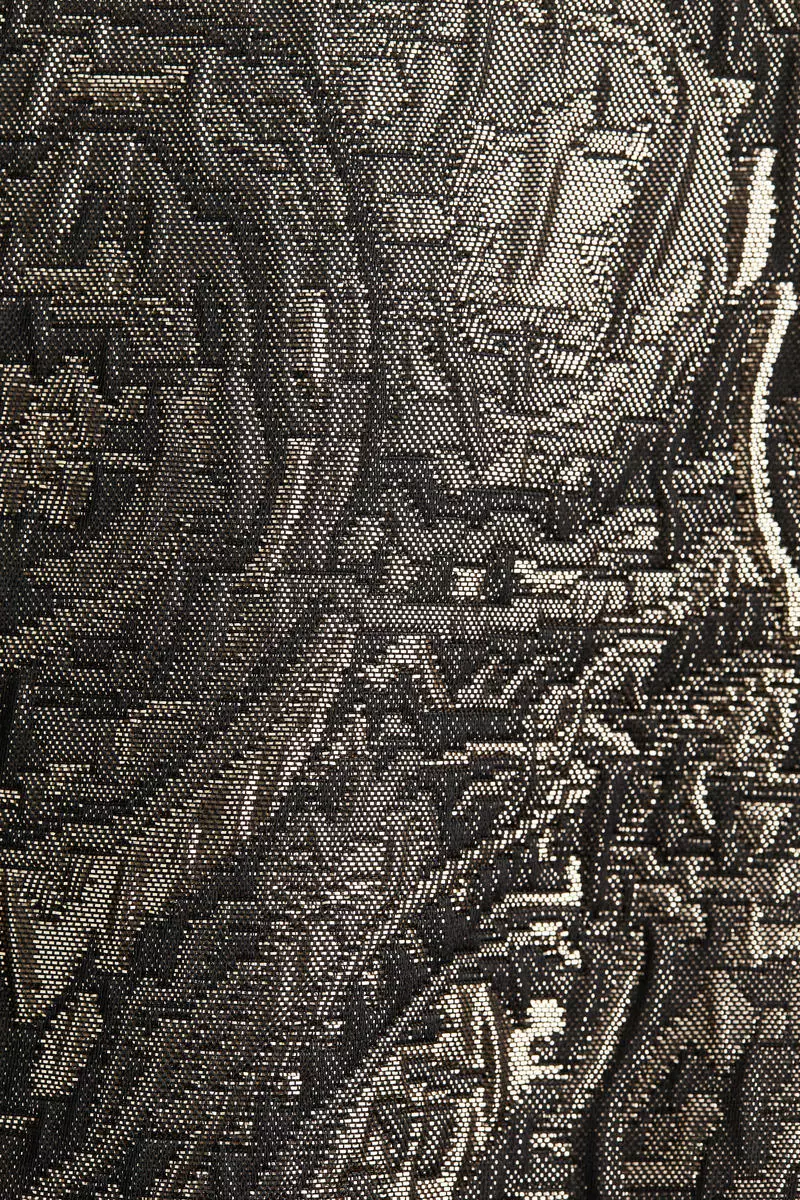 Balloon-sleeved dress