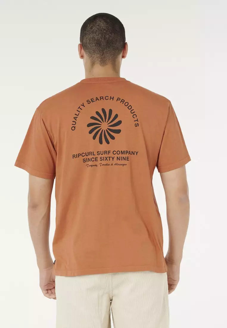 Men Mod Cali Medallion Tee 0WHMTE-RED ROCK