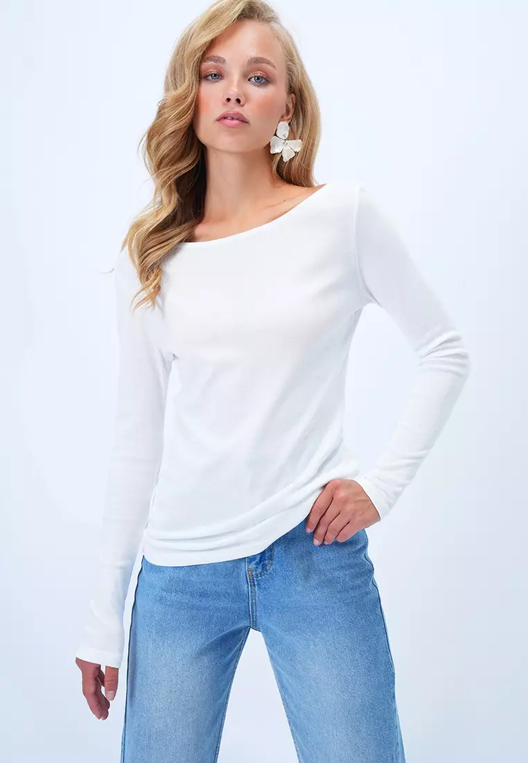 Women's White Boat Neck Basic Blouse Alc-X14395