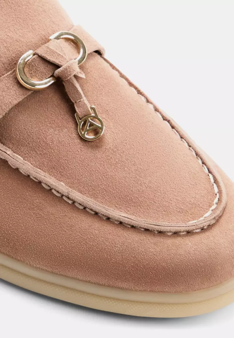 Creras-In Shoes